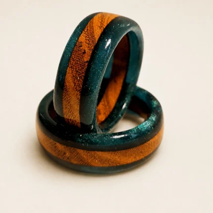 Bentwood burme sa zelenom epoxy smolom – Titan