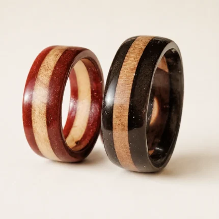 Bentwood Crno-crvene burme od drveta i epoxy smole